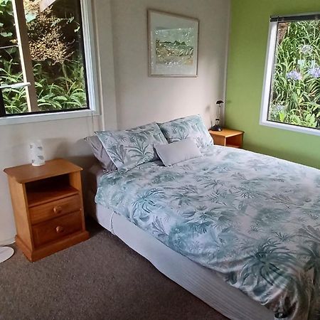 Mt Manaia View Holiday Studio Whangarei Heads Eksteriør bilde